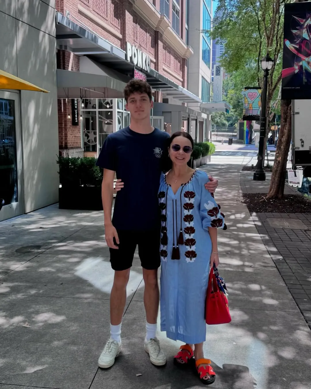 Лилия Подкопаева с сыном Вадимом Лилия Подкопаева с сыном Вадимом 