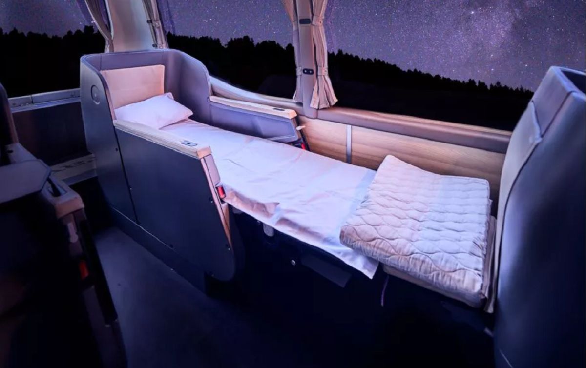 Нічний автобус Twiliner Нічний автобус Twiliner