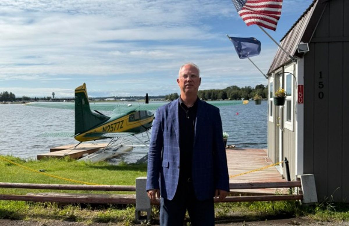 На Алясці приземлилися 2 російські літаки На Алясці приземлилися 2 російські літаки