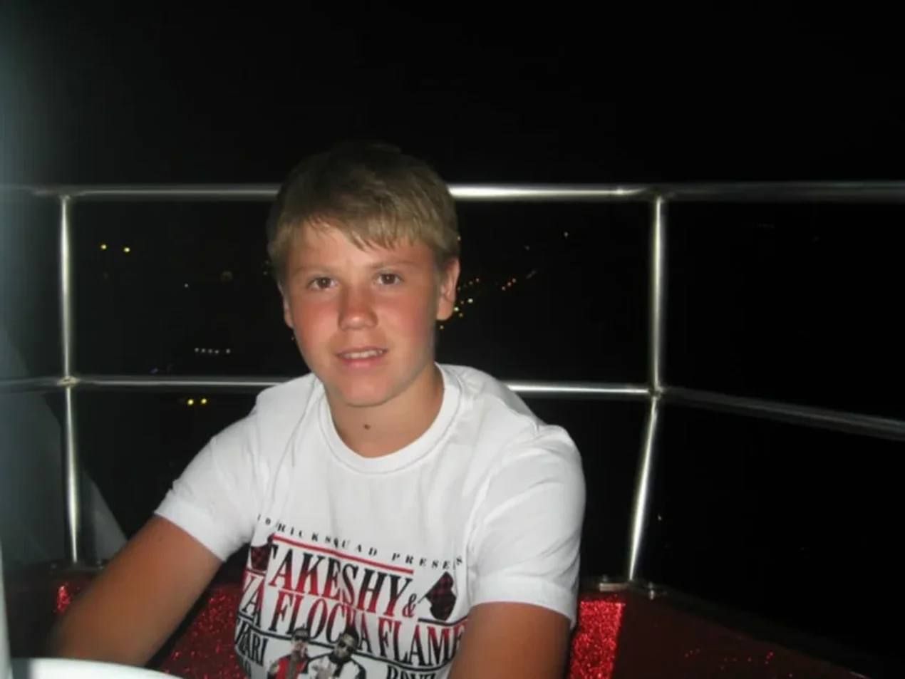 Monobank оплатит обучение в вузе Богдану Ковальчуку, который с 17 лет находился в плену - Экономика Monobank оплатит обучение в вузе Богдану Ковальчуку, который с 17 лет находился в плену - Экономика