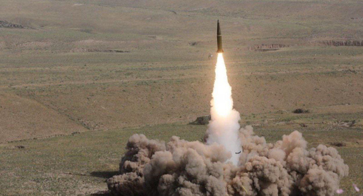 Запуск ОТРК "Іскандер" Запуск ОТРК "Іскандер"