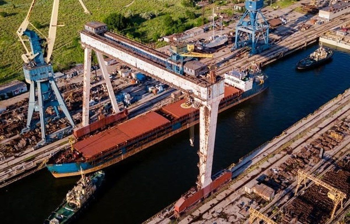 Колись найбільший суднобудівний завод в Росії скорочує 70% працівників - Бізнес Колись найбільший суднобудівний завод в Росії скорочує 70% працівників - Бізнес