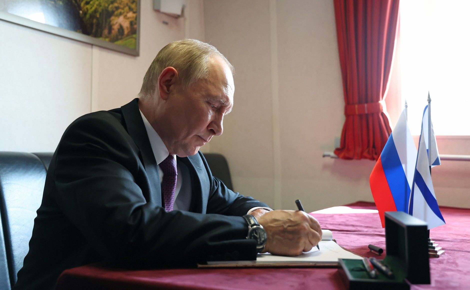 Российский диктатор Владимир Путин