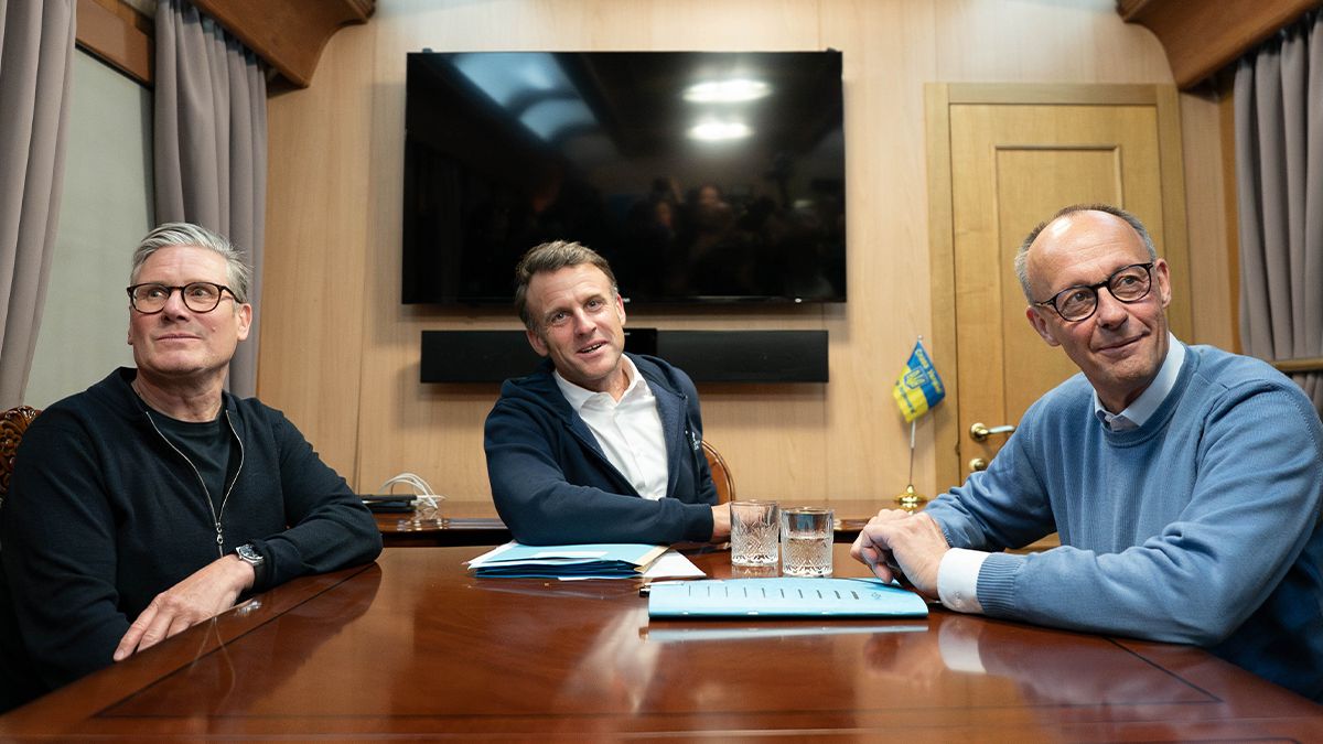 Європейські лідери вирішують, хто з них поїде на зустріч Трампа з Зеленським Європейські лідери вирішують, хто з них поїде на зустріч Трампа з Зеленським