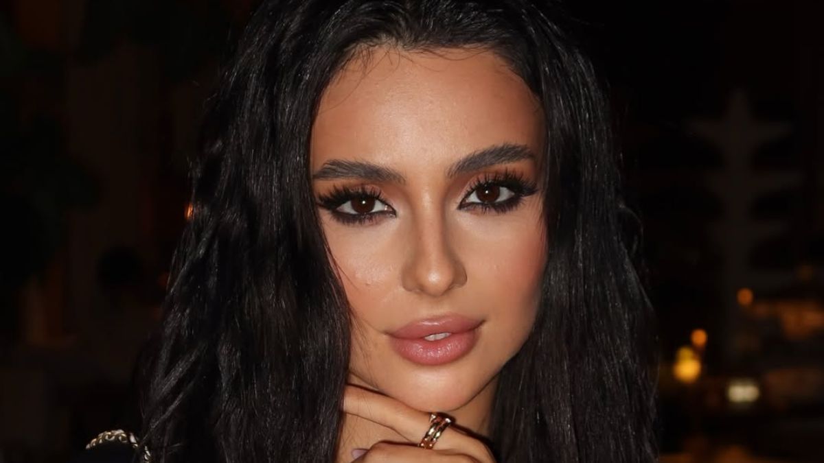 Анна Трінчер