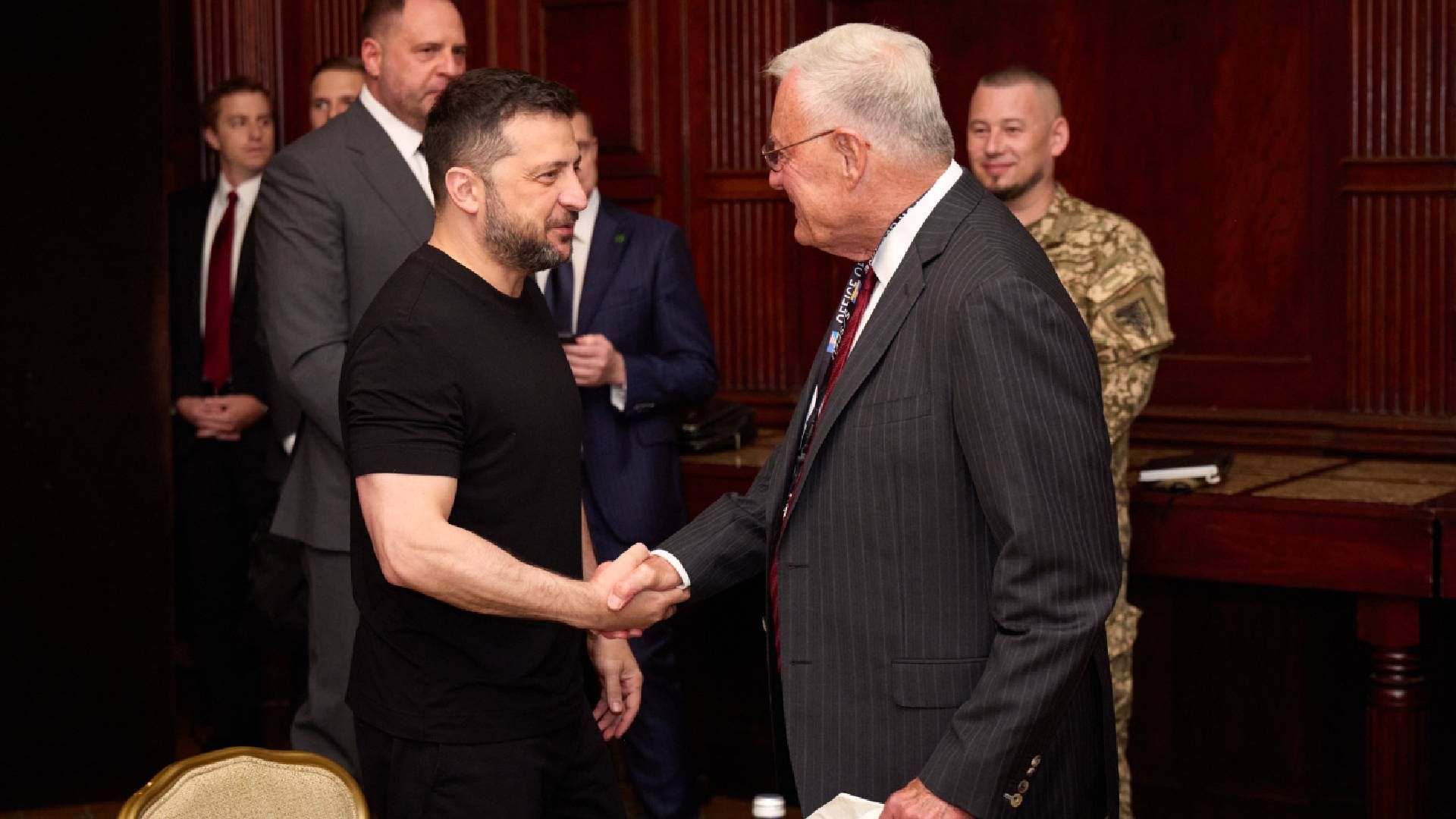 Зеленський зустрівся з Кітом Келлогом