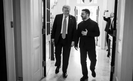 Трамп та Зеленський під час зустрічі в Білому домі Трамп та Зеленський під час зустрічі в Білому домі