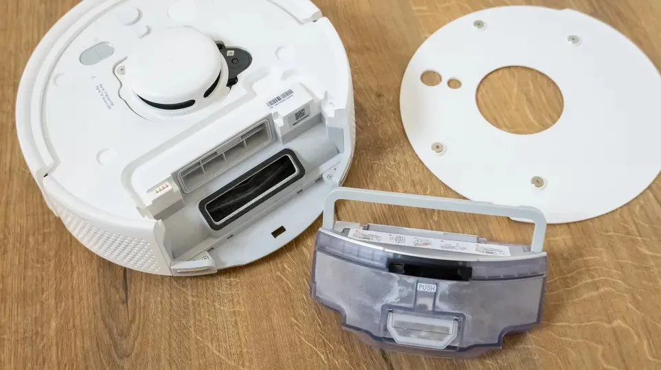 Робот-пилосос з одноразовою серветкою Робот-пилосос з одноразовою серветкою