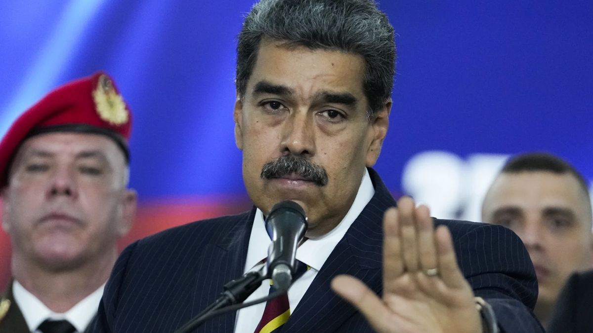 Мадуро мобілізує 4,5 мільйона ополченців у Венесуелі Мадуро мобілізує 4,5 мільйона ополченців у Венесуелі