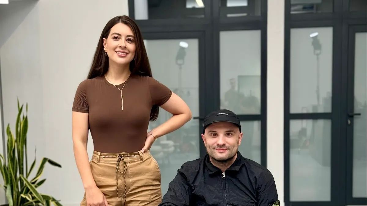 Раміна Есхакзай і Віктор Розовий