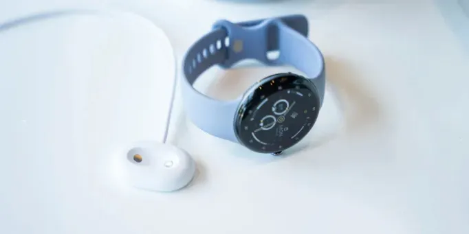 Зарядна станція для Pixel Watch 4