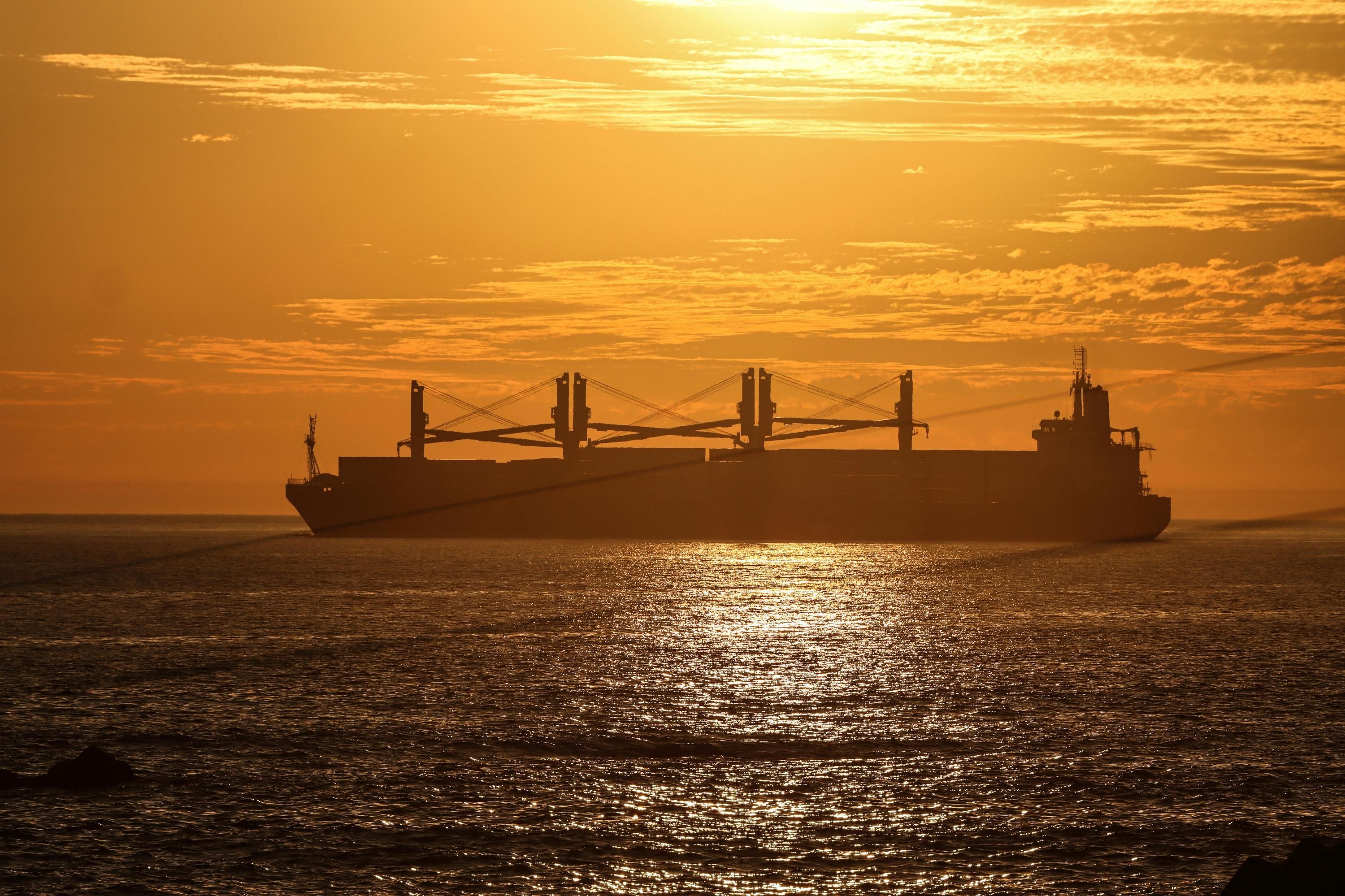 Nayara импортирует российскую нефть "теневым флотом" Nayara импортирует российскую нефть "теневым флотом"