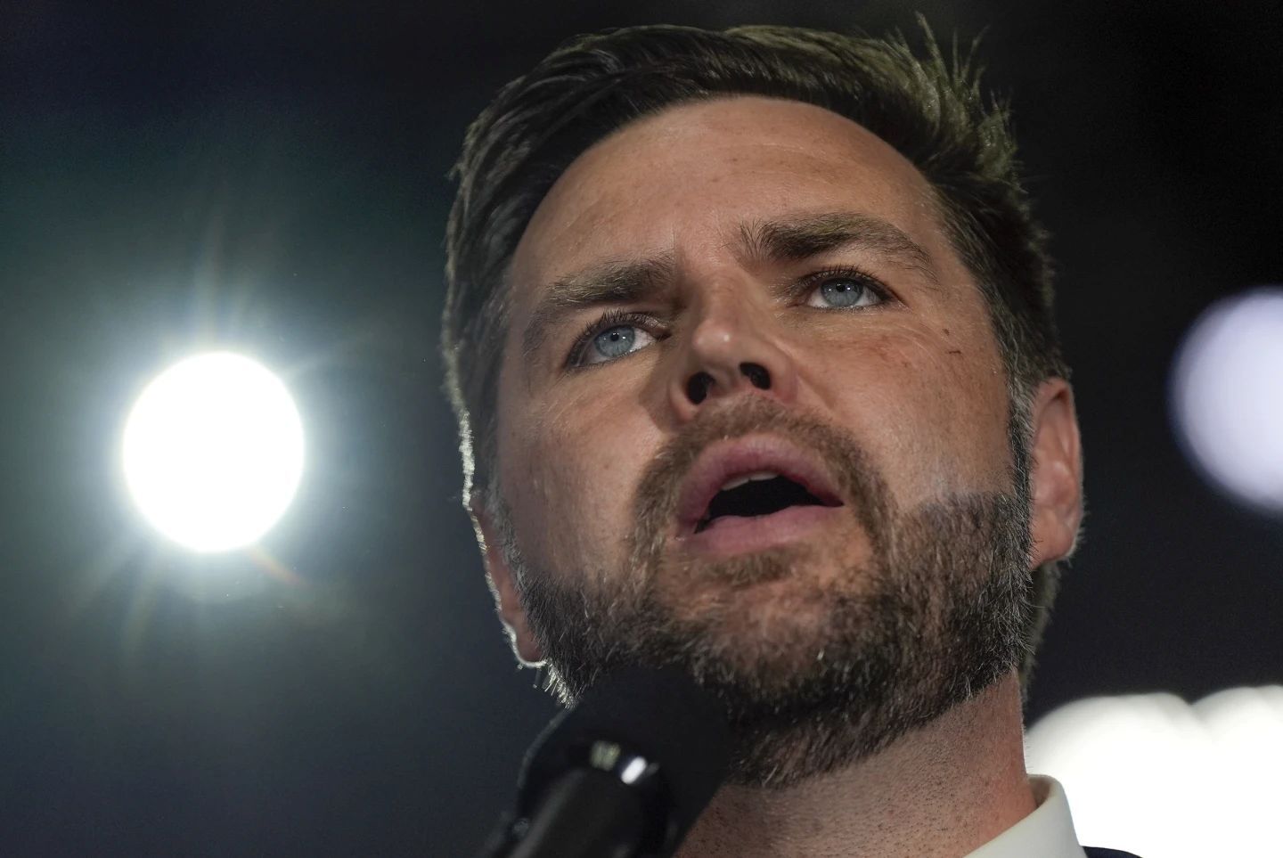 Джей Ди Вэнс прокомментировал процесс подготовки к встрече Владимира Зеленского и Владимира Путина - Геополитика Джей Ди Вэнс прокомментировал процесс подготовки к встрече Владимира Зеленского и Владимира Путина - Геополитика