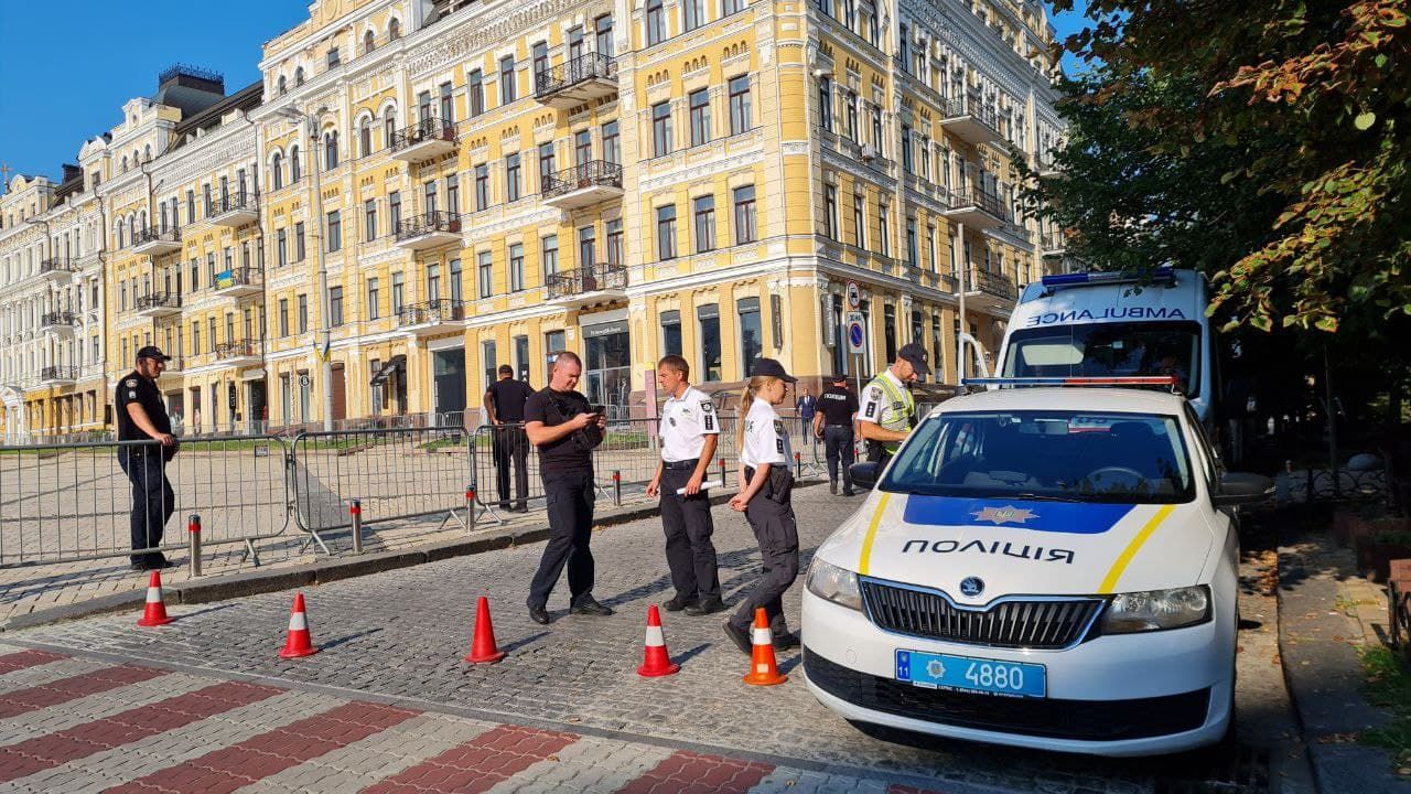 В Киеве будут перекрывать движение в Центре В Киеве будут перекрывать движение в Центре