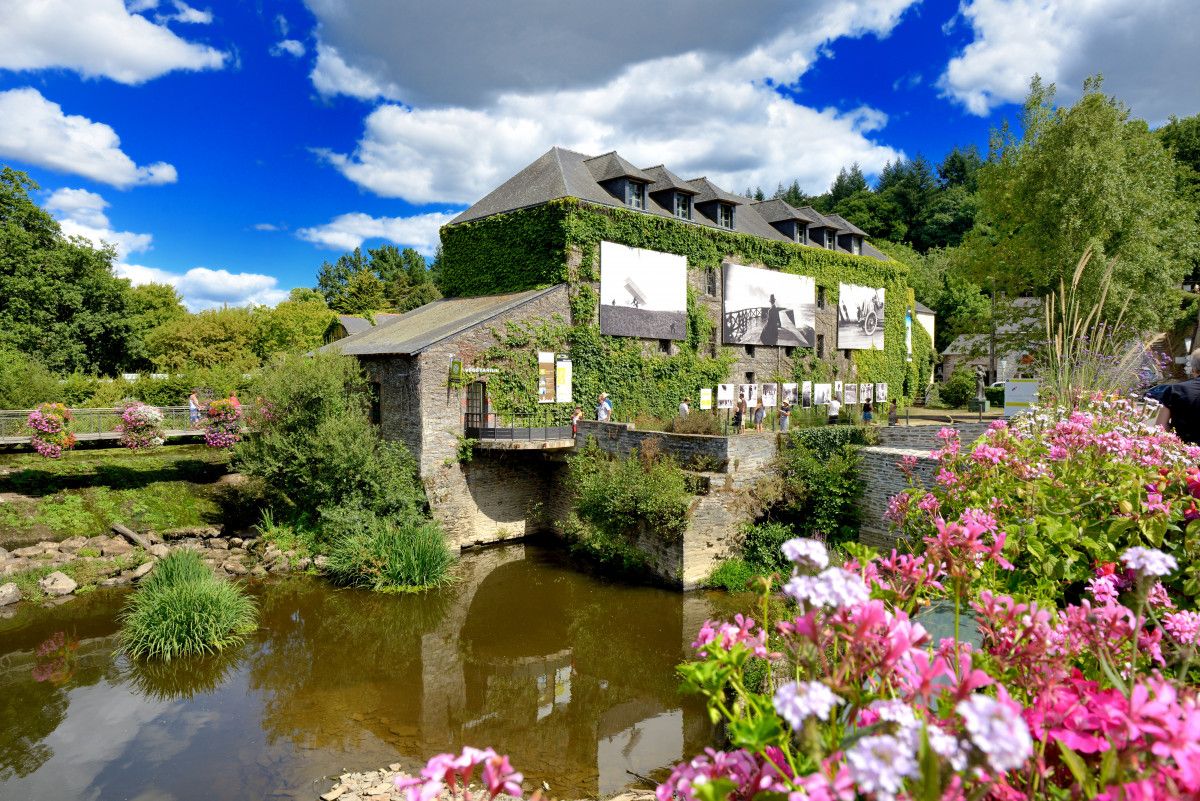 Проєкт від INAKSHI architects та Raw: materials lab отримав відзнаку Yves Rocher - деталі Проєкт від INAKSHI architects та Raw: materials lab отримав відзнаку Yves Rocher - деталі