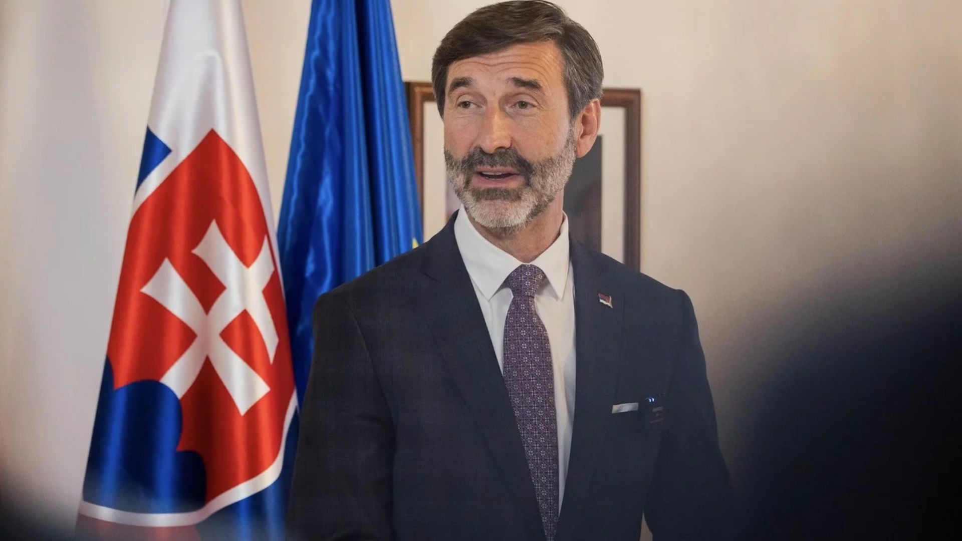 Министр иностранных дел Словакии Юрай Бланар Министр иностранных дел Словакии Юрай Бланар