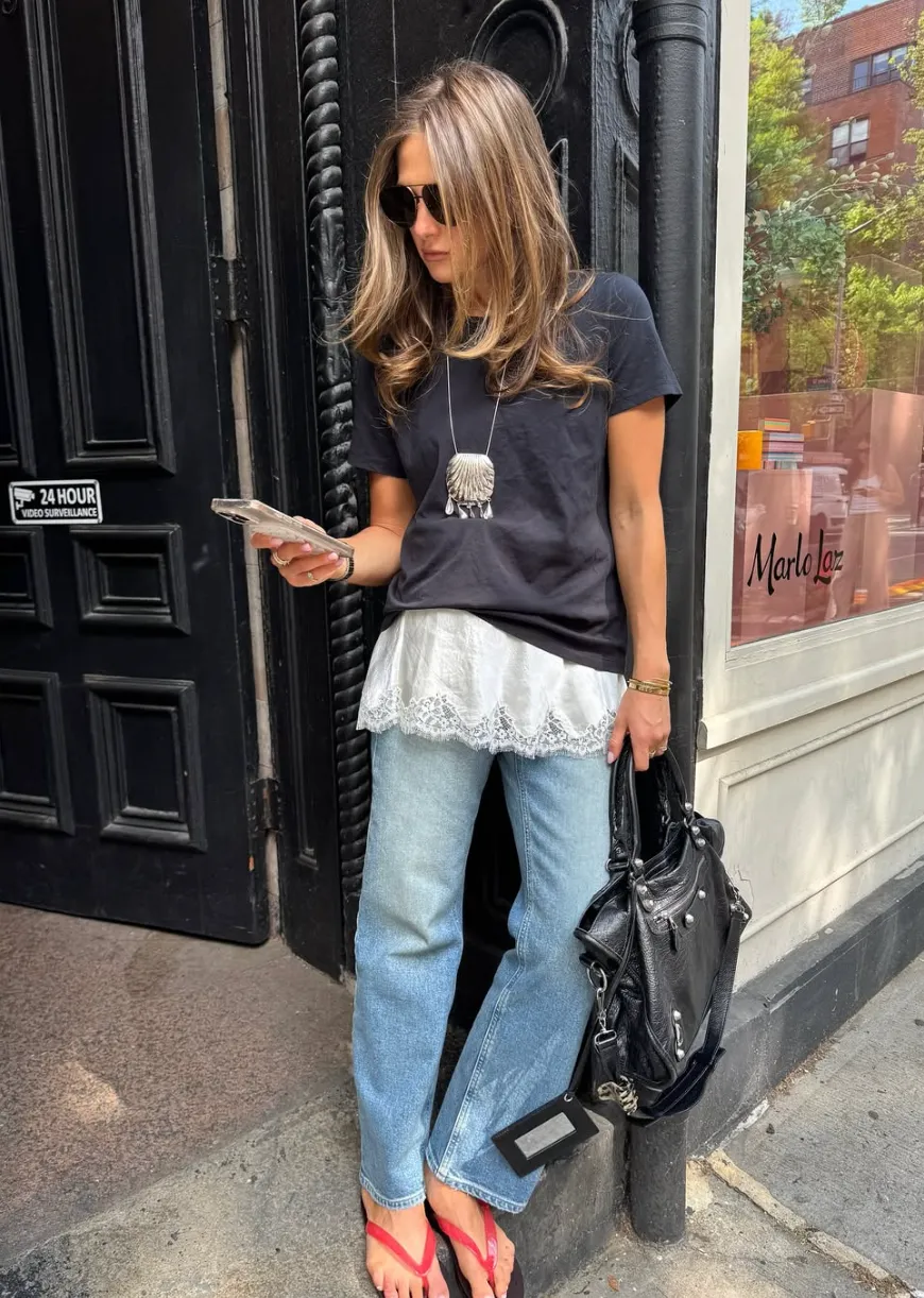 Як стилізувати джинси з мереживом / Фото з інстаграму @hannahlovey Як стилізувати джинси з мереживом / Фото з інстаграму @hannahlovey