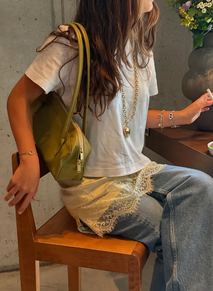 Як стильно носити джинси у 2025-му Як стильно носити джинси у 2025-му