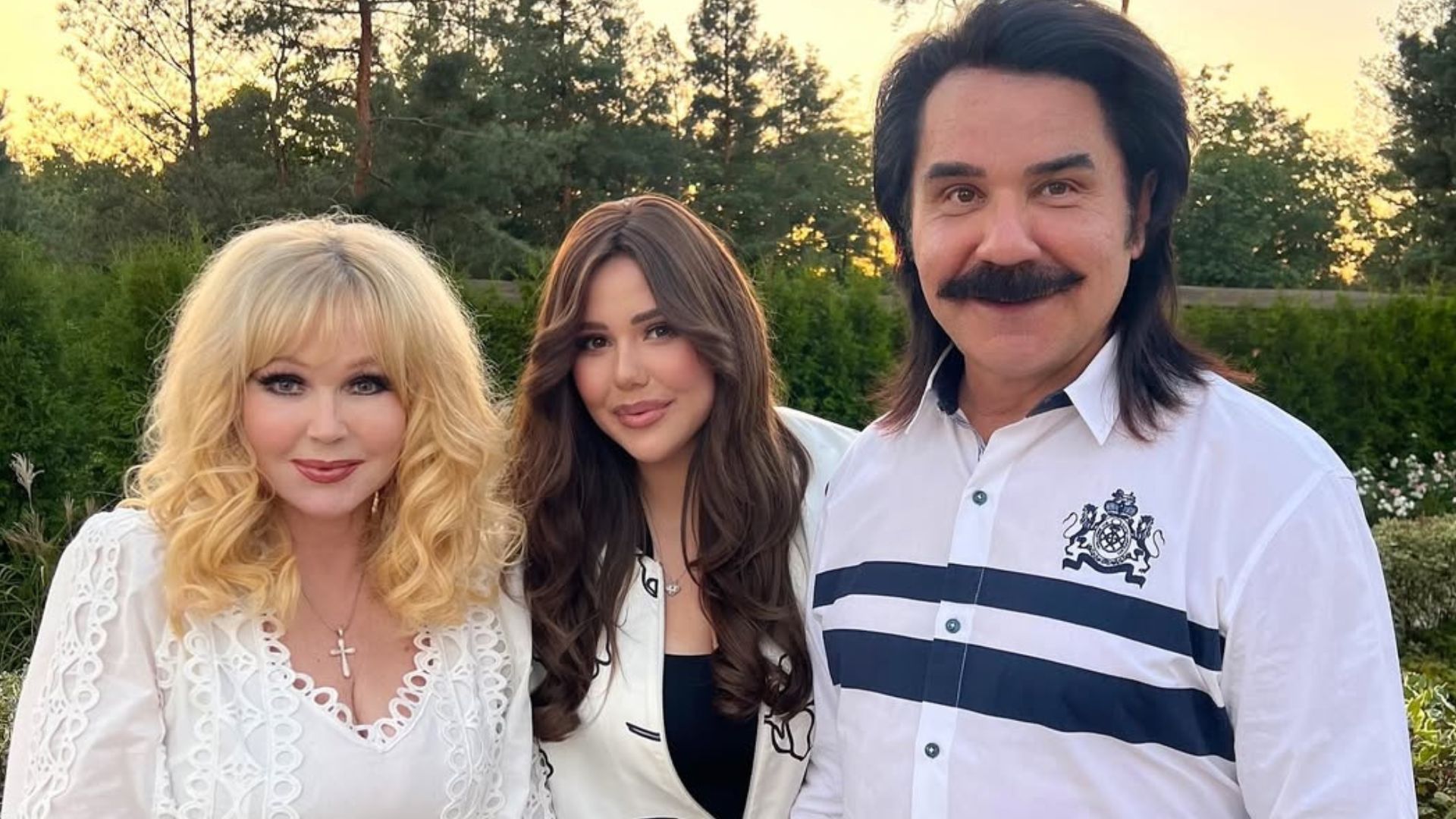 Павел Зибров с дочерью и женой