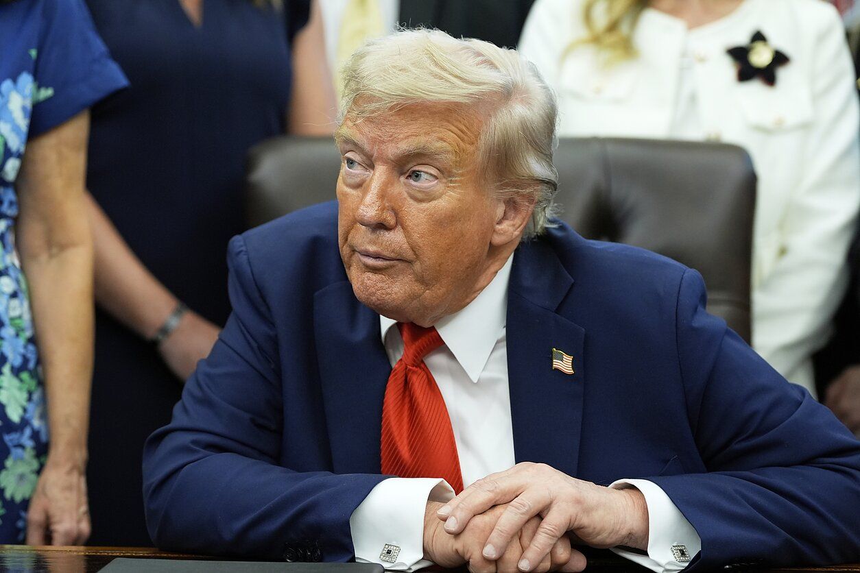 Трамп хочет получить контроль над центральным банком США: как это повлияет на доллар Трамп хочет получить контроль над центральным банком США: как это повлияет на доллар