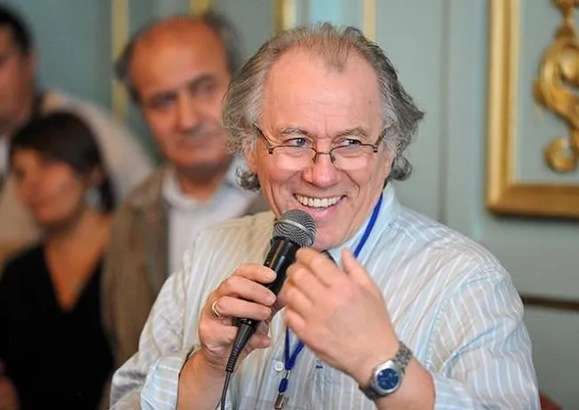 Виктор Морозов