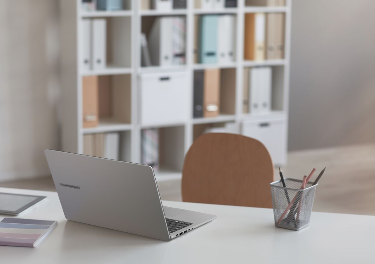 ASUS представила три моделі ноутбуків ExpertBook ASUS представила три моделі ноутбуків ExpertBook