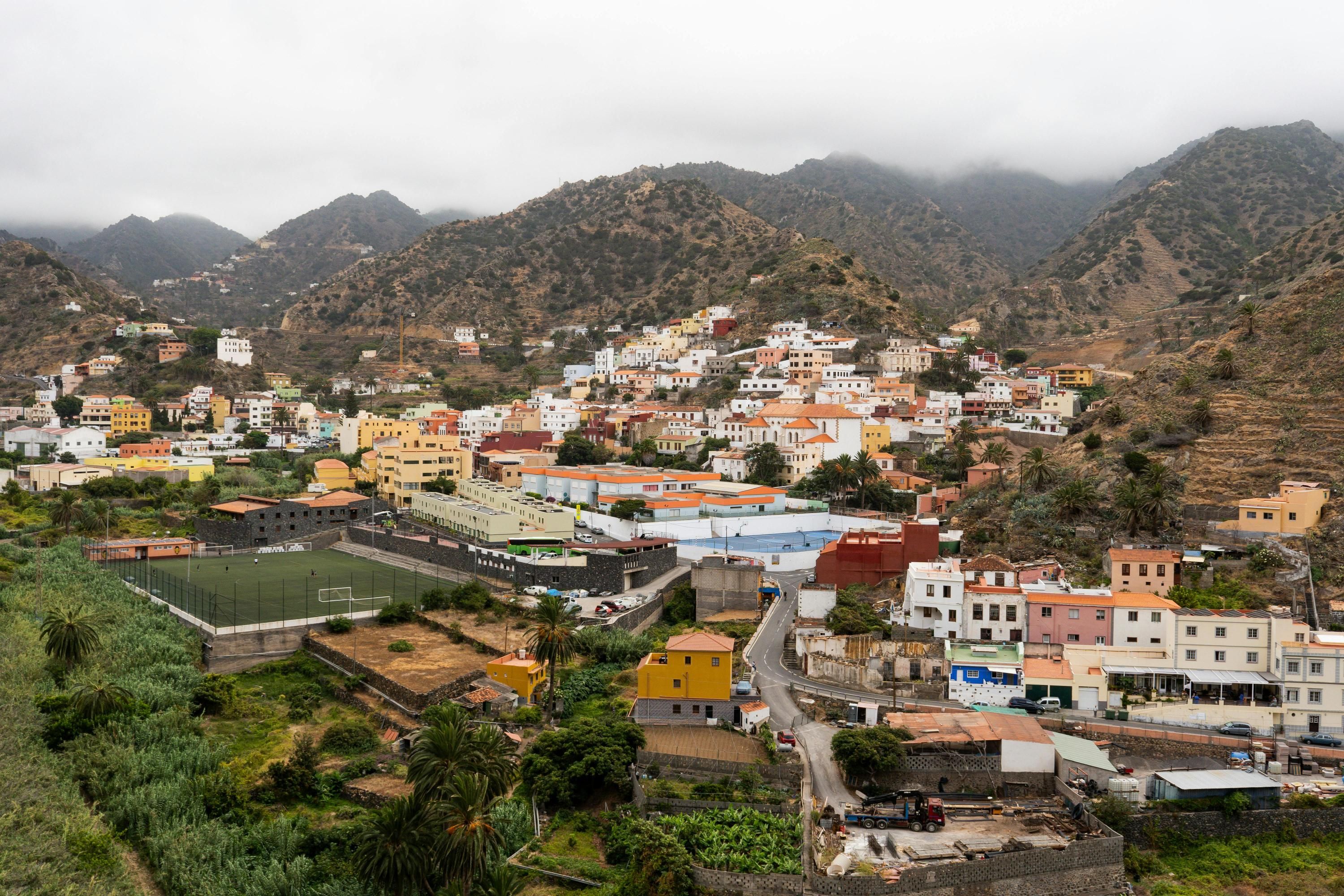 В деяких країнах потрібно уважно стежити за дозволеним дрес-кодом