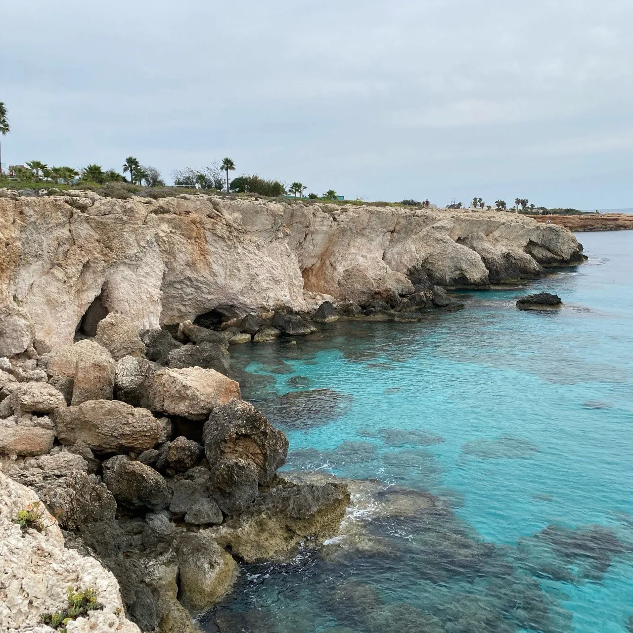 Море в Айя Напі на Кіпрі