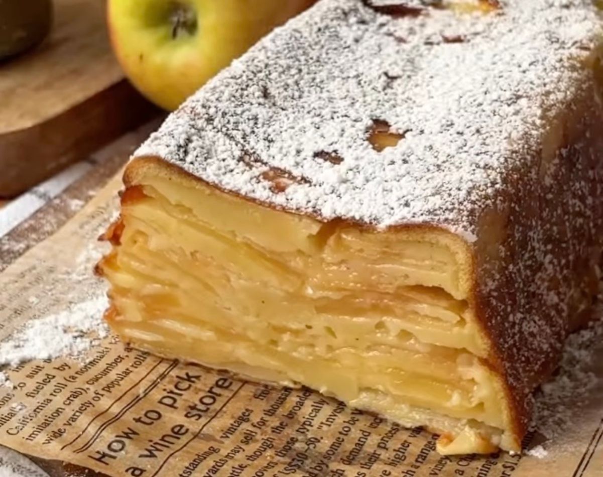 Яблучний пиріг "Невидимка"