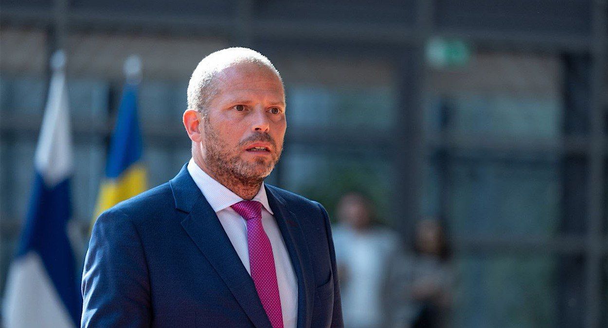 Министр обороны Бельгии Тео Франкен Министр обороны Бельгии Тео Франкен