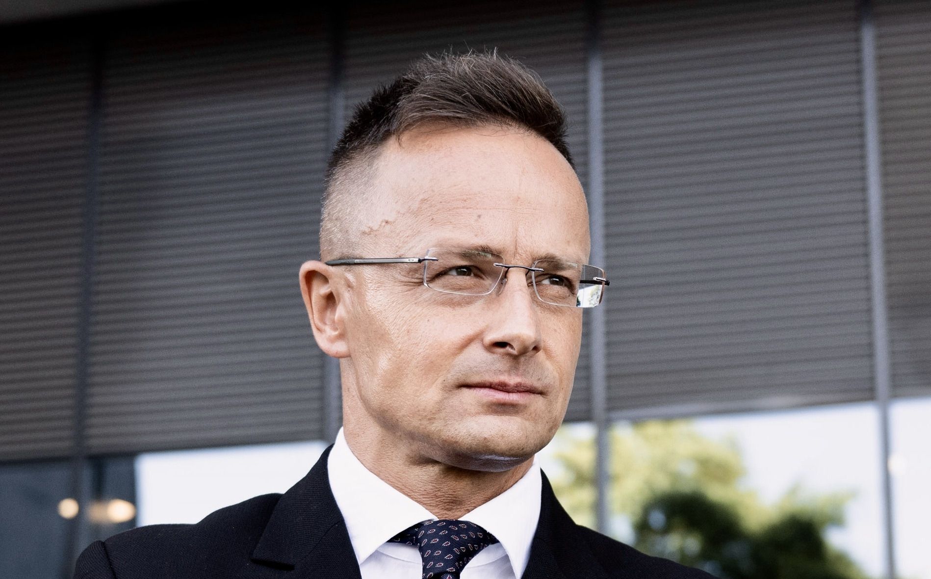 Сийярто возмутился критикой Украины и Польши Сийярто возмутился критикой Украины и Польши