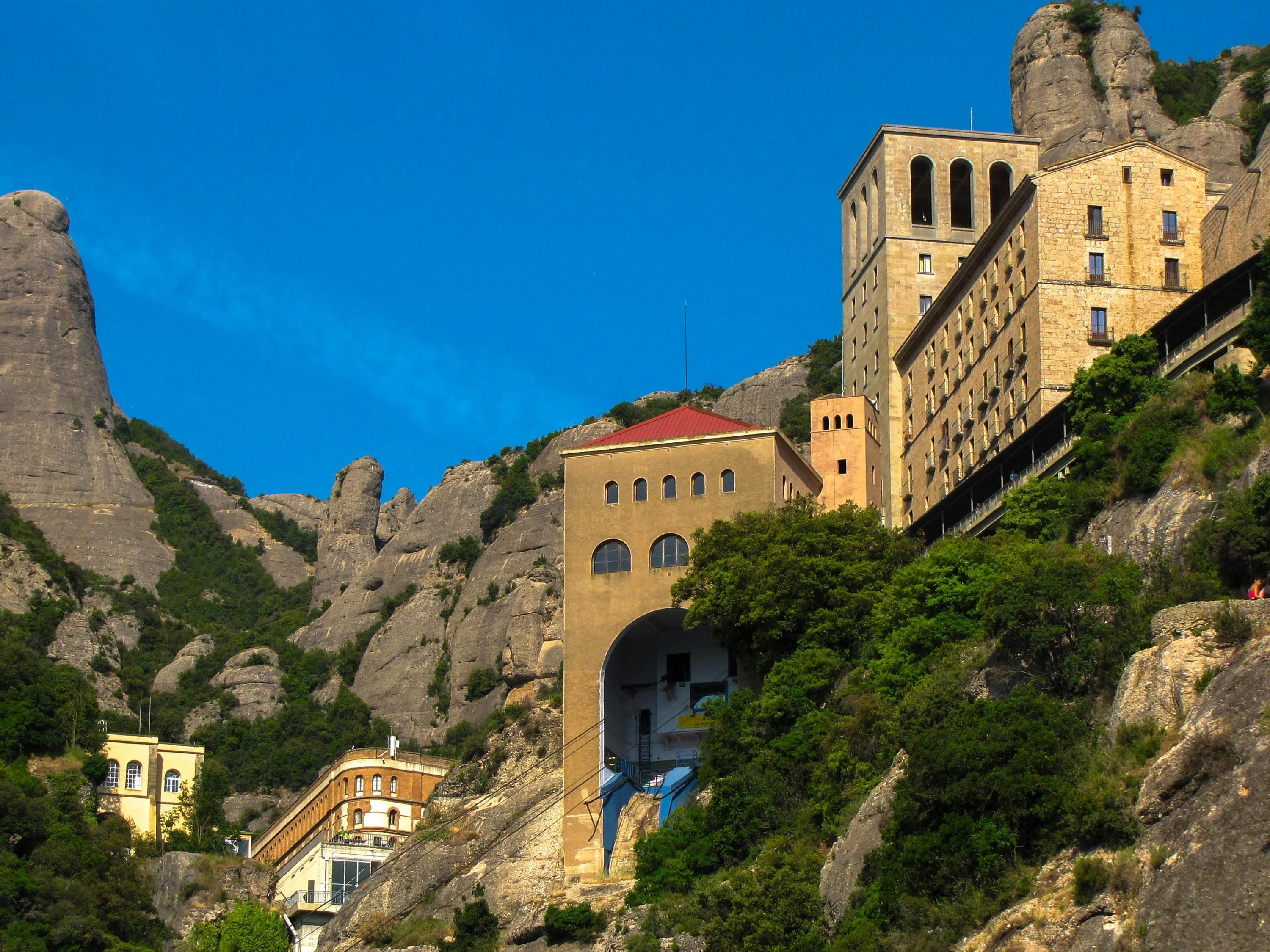 В Іспанії жінки не змінюють прізвище В Іспанії жінки не змінюють прізвище