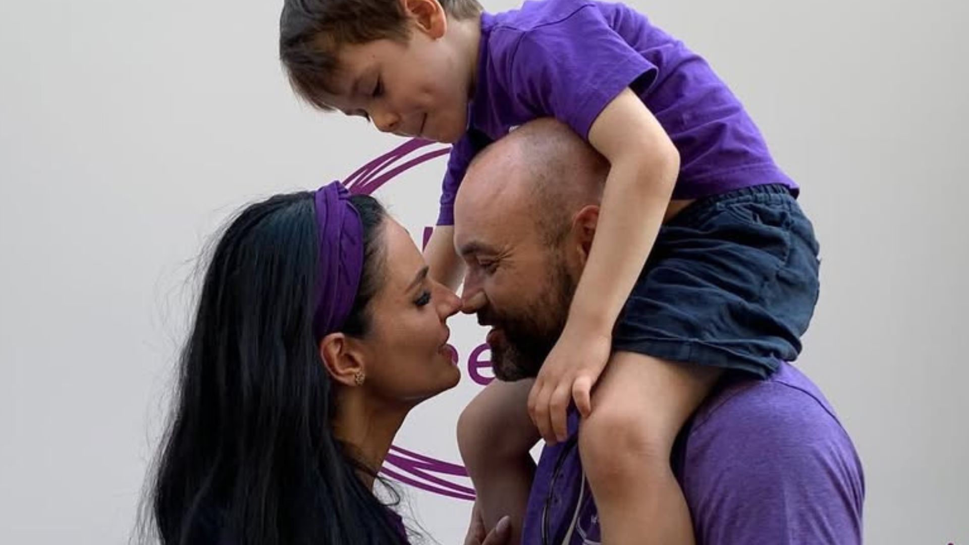 Маша Ефросинина впервые за долгое время показалась вместе с сыном и мужем, который служит в ВСУ - Show24 Маша Ефросинина впервые за долгое время показалась вместе с сыном и мужем, который служит в ВСУ - Show24