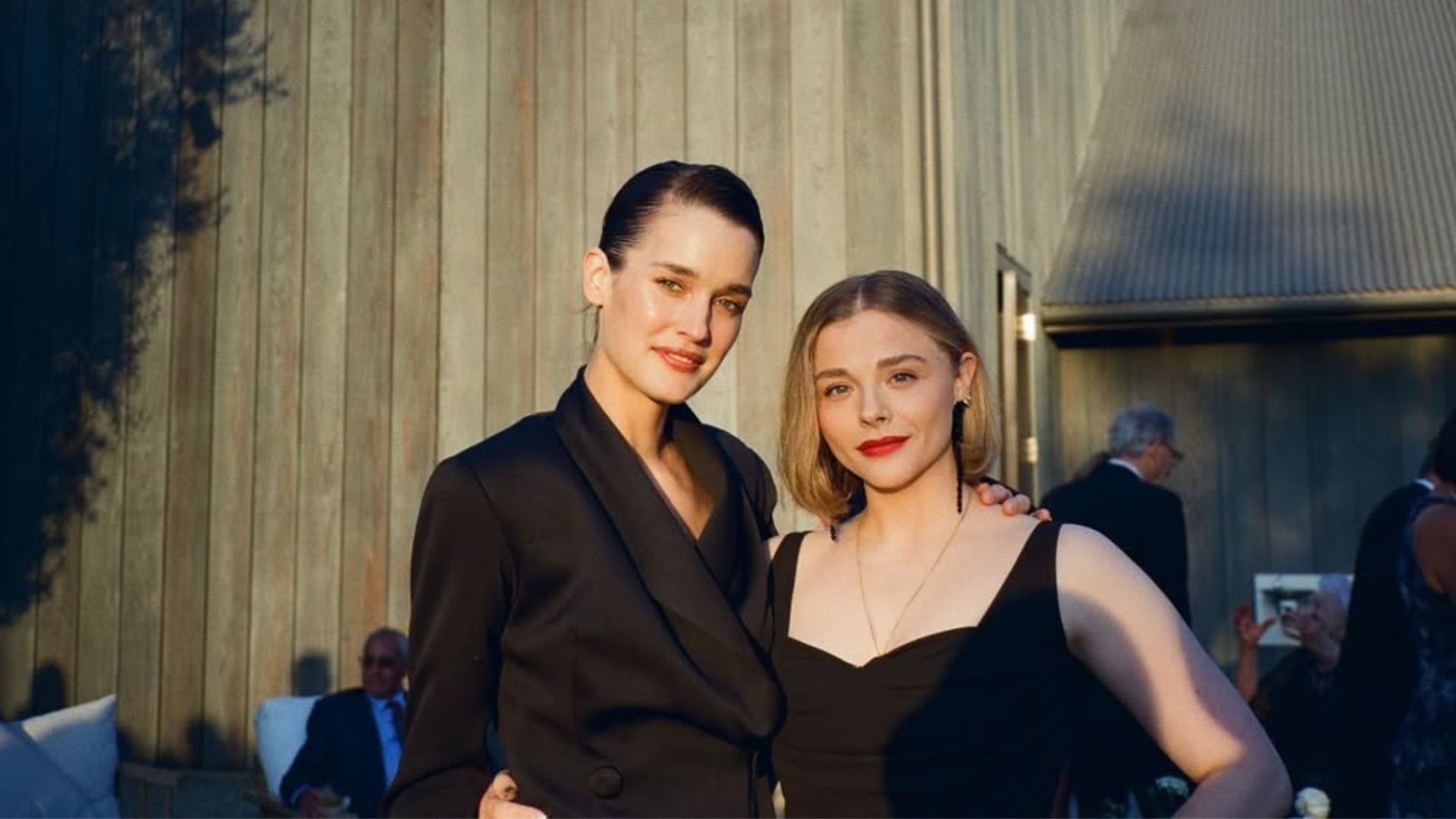 28-річна зірка "П'ятої хвилі" Хлоя Грейс Морец побралася зі своєю дівчиною - Show24