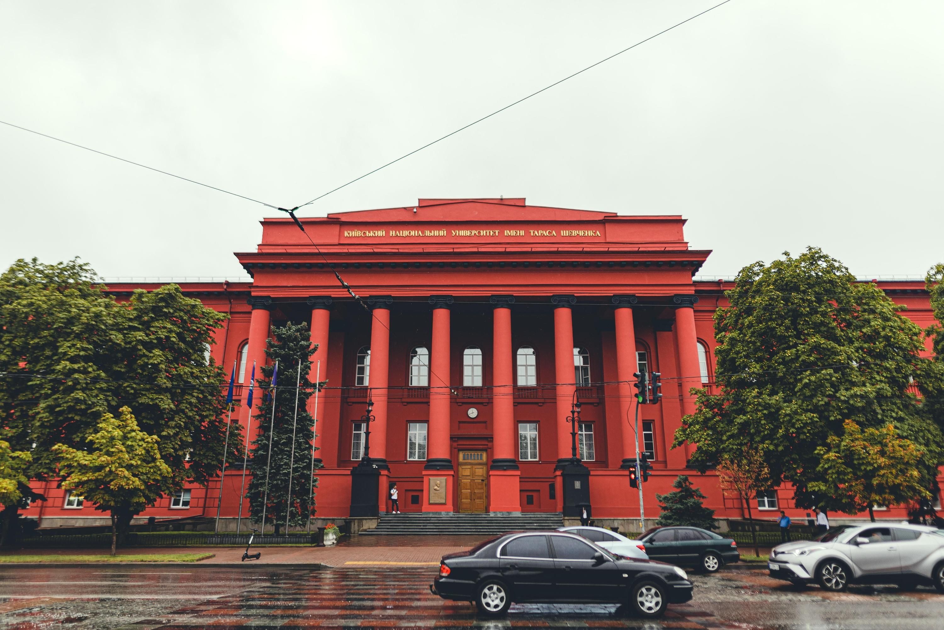 Вступительная кампания 2025 - 10 топ-специальностей по количеству зачисленных на бюджет Вступительная кампания 2025 - 10 топ-специальностей по количеству зачисленных на бюджет