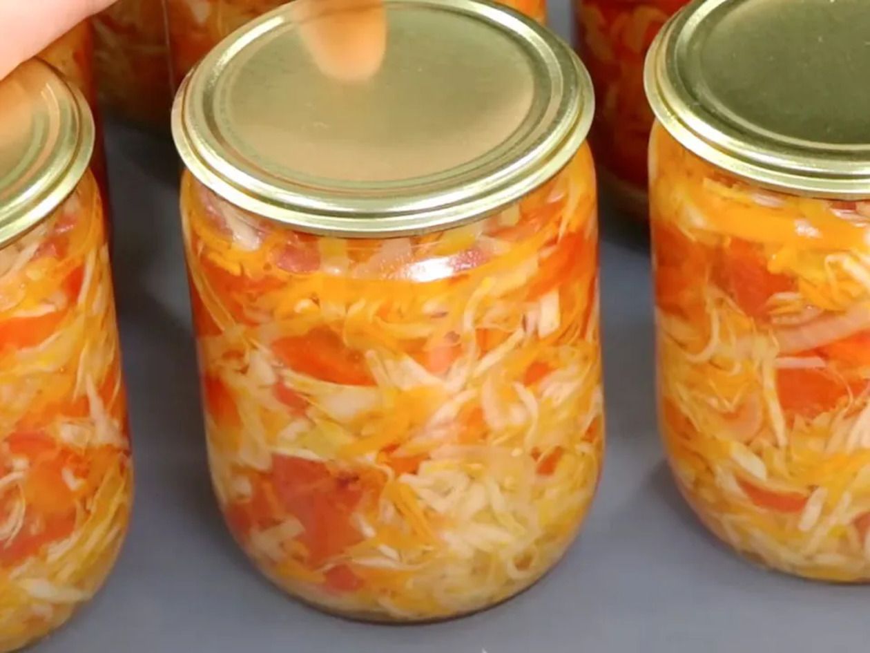 Хвалений усіма салат на зиму Хвалений усіма салат на зиму