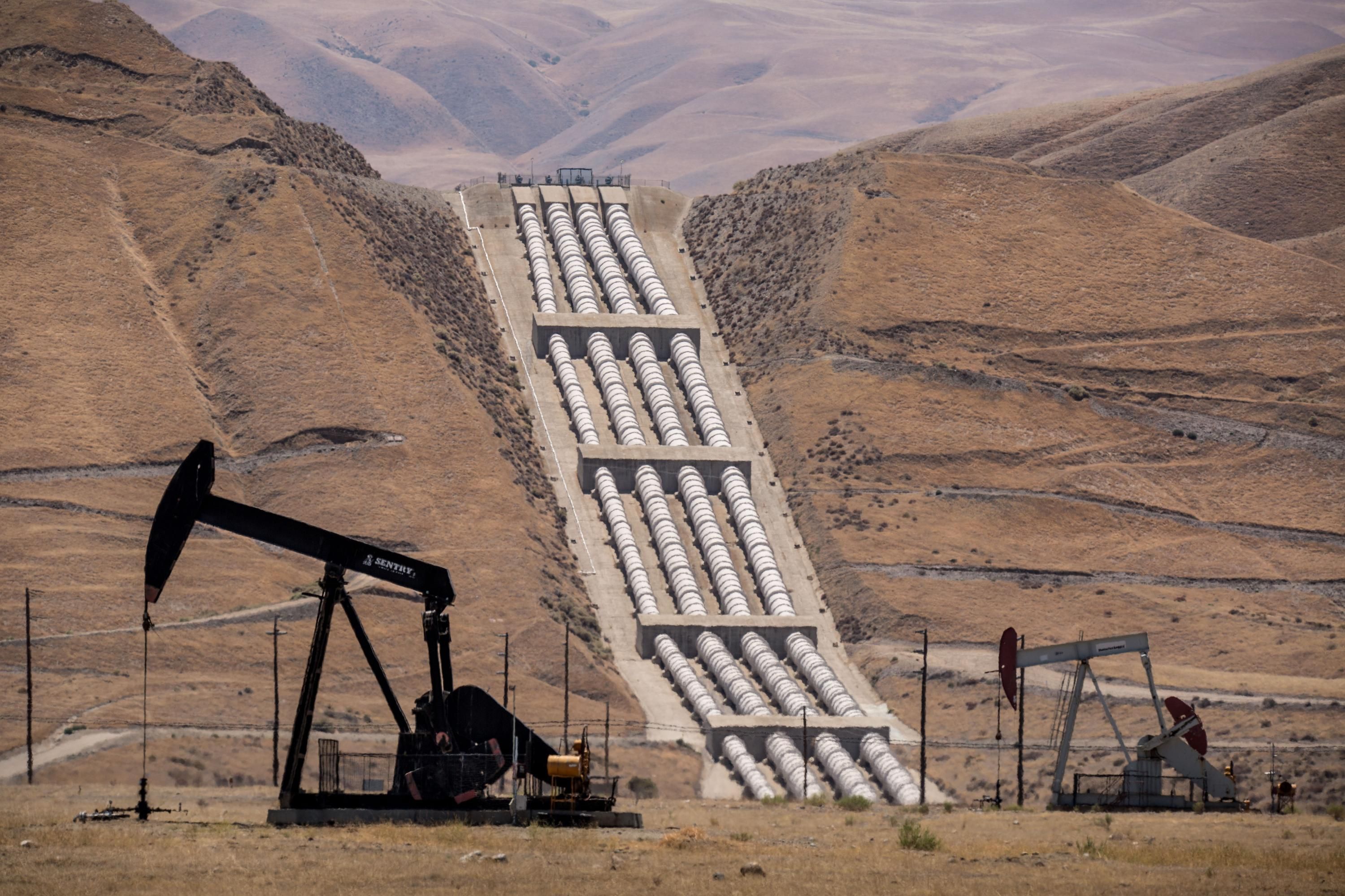 Нефть в обход Запада: Россия договорилась о новых поставках Китаю - Экономика