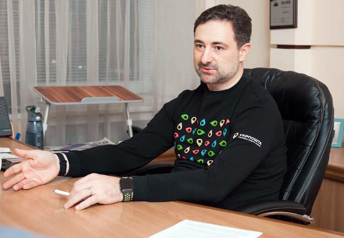 Скандал в соцсетях: Игорь Смелянский вступил в перепалку с критиком через год после сообщения - Бизнес