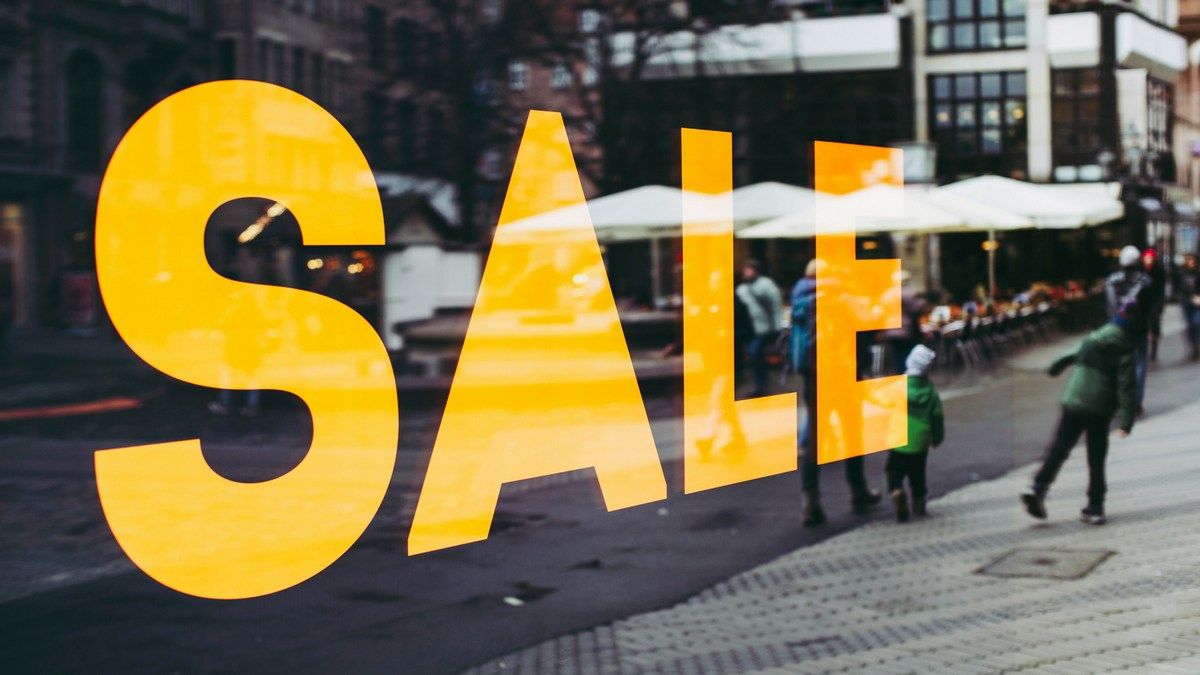 Реклама в чат-ботах ИИ - как OpenAI планирует зарабатывать на рекомендациях продуктов