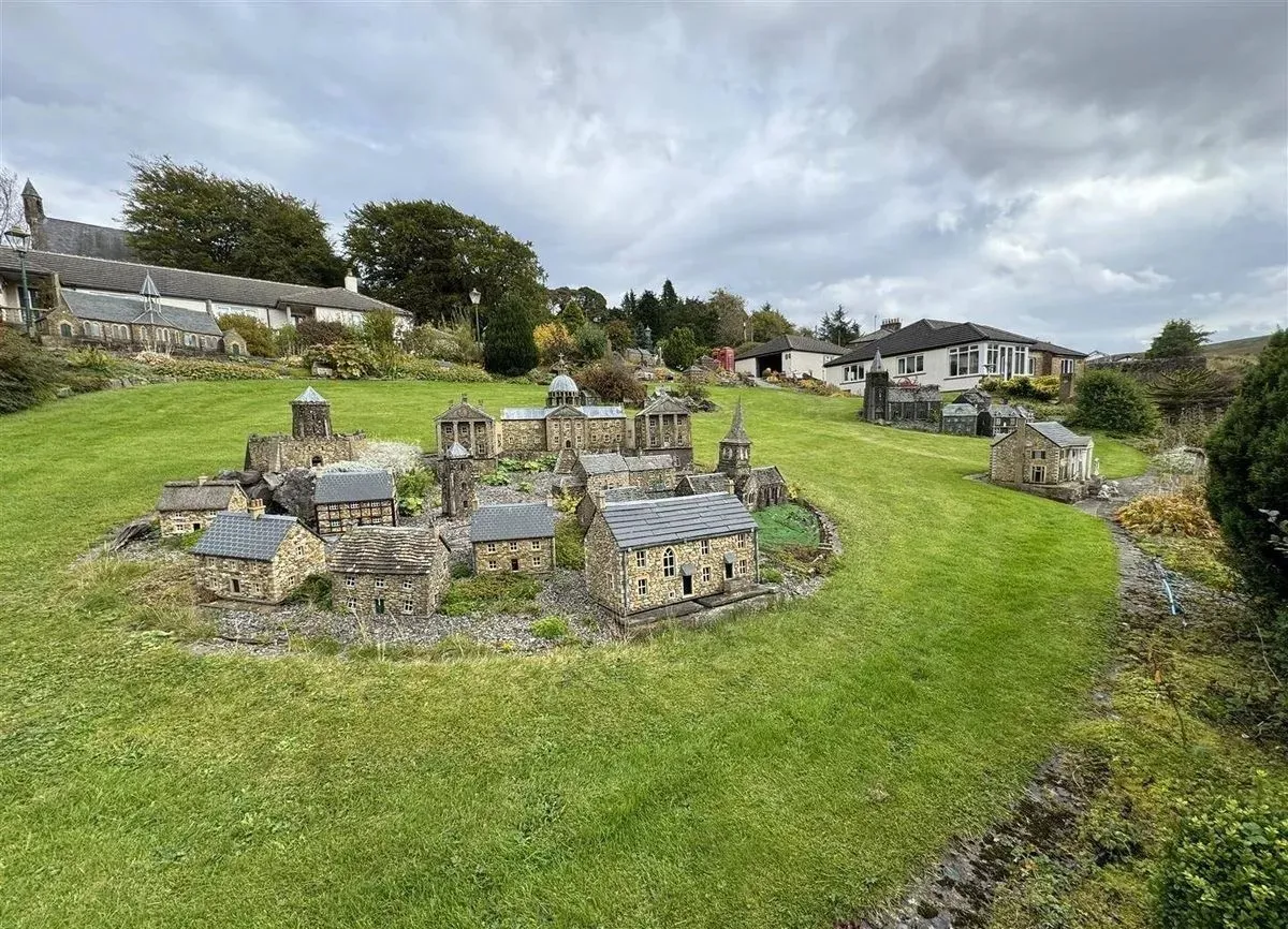 Мини-поселок в Британии