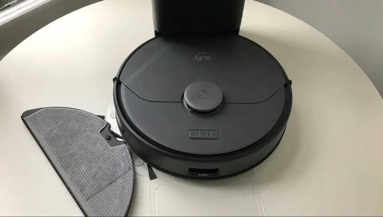  робот-пылесос Eufy X8 Pro