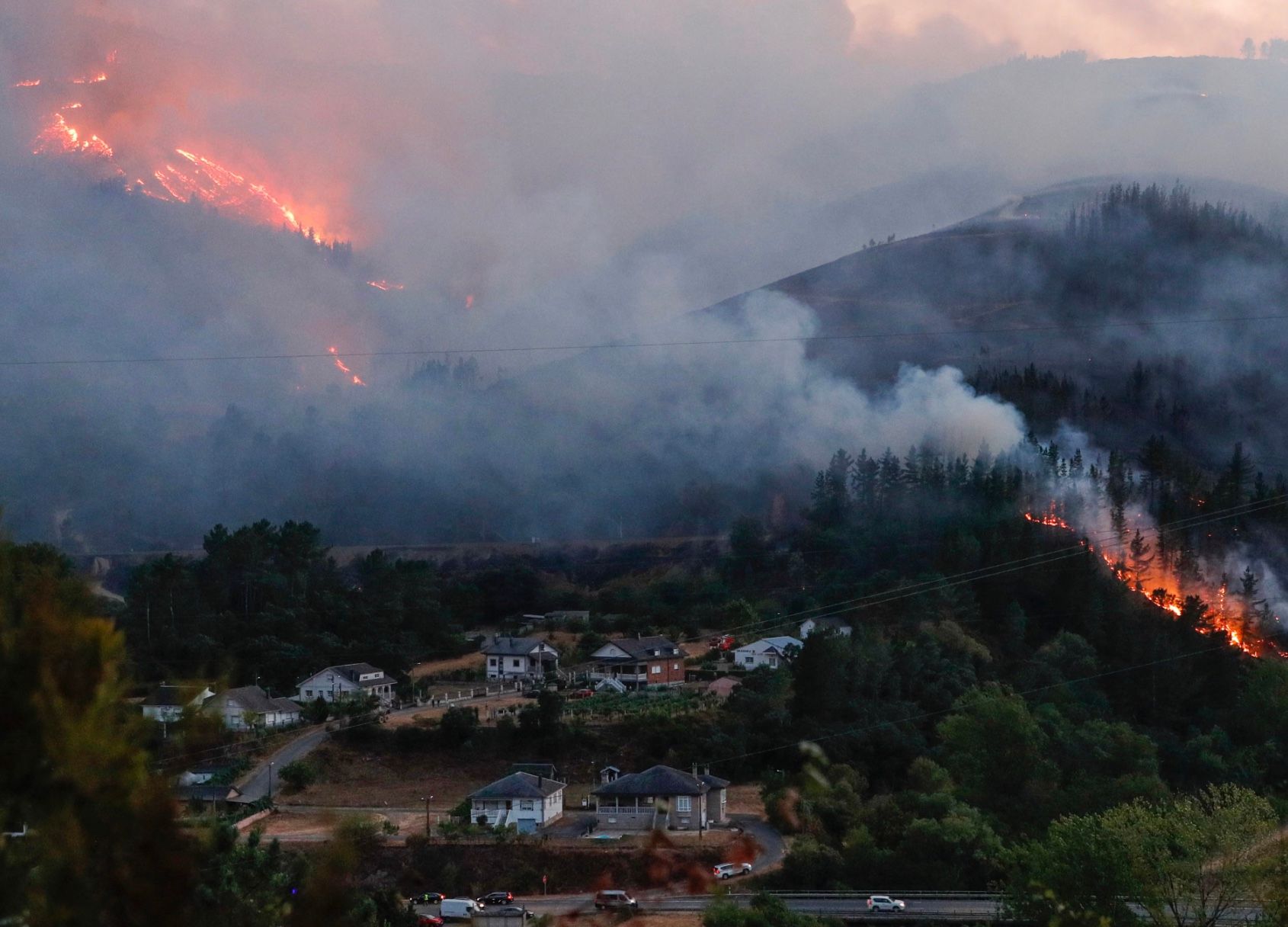 В Іспанії та Португалії нові лісові пожежі