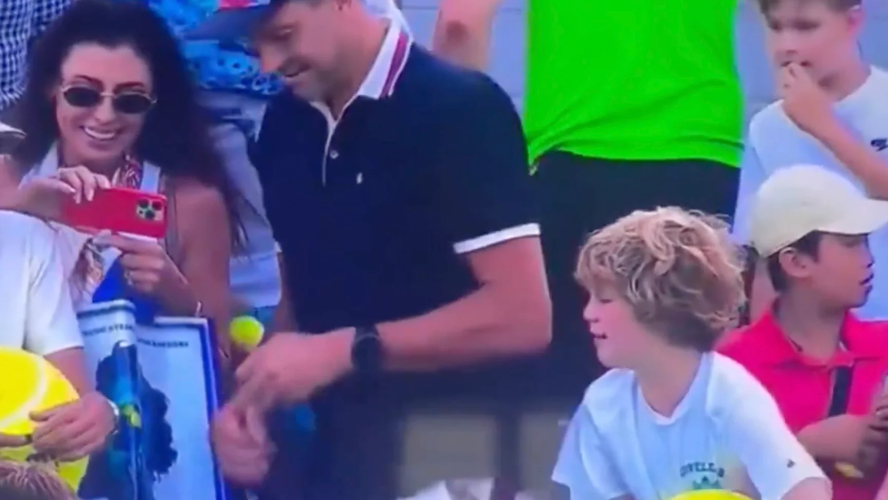 Миллионы негативных комментариев: польскую фирму перепутали с виновником скандала на US Open - Бизнес Миллионы негативных комментариев: польскую фирму перепутали с виновником скандала на US Open - Бизнес