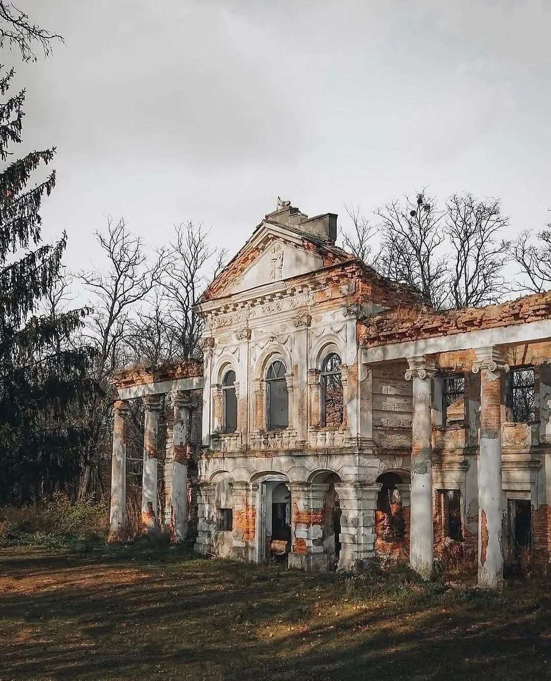 Дворец Зелесского (Браницких) Дворец Зелесского (Браницких)