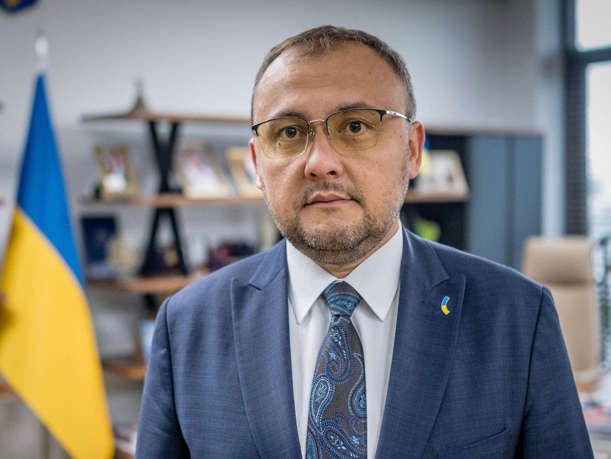 Посол України в Польщі Василь Боднар Посол України в Польщі Василь Боднар