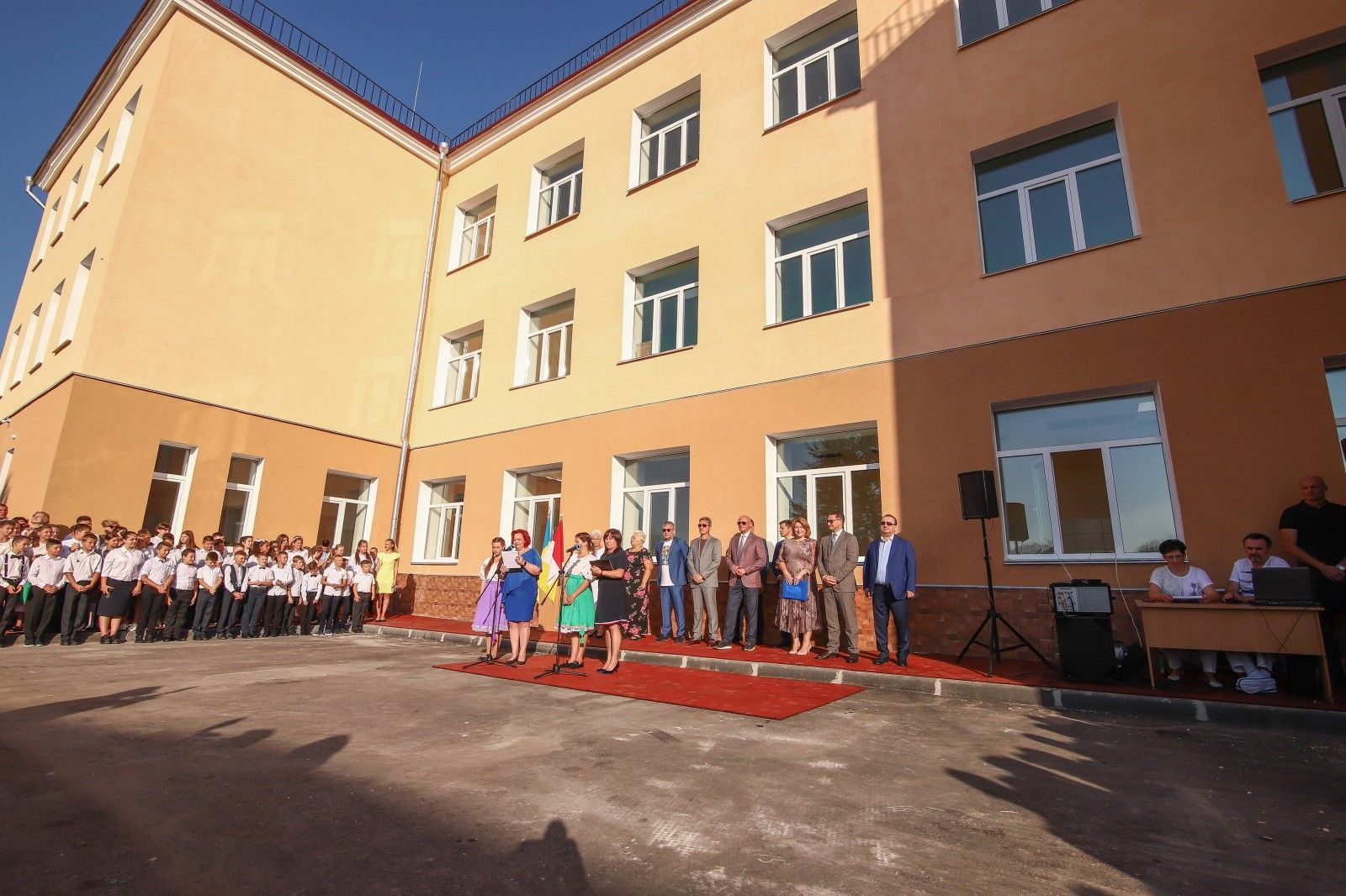 Обучение в школах Одессы - руководителей предостерегли от экскурсий школьников по городу