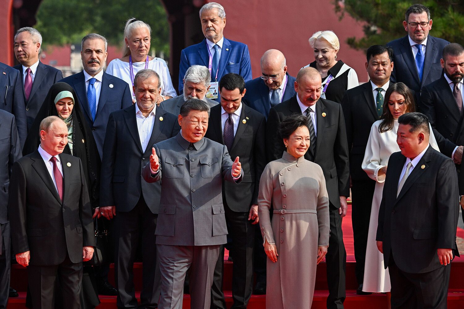 Які сигнали посилає Китай Трампу і чому він на них дивно реагує Які сигнали посилає Китай Трампу і чому він на них дивно реагує