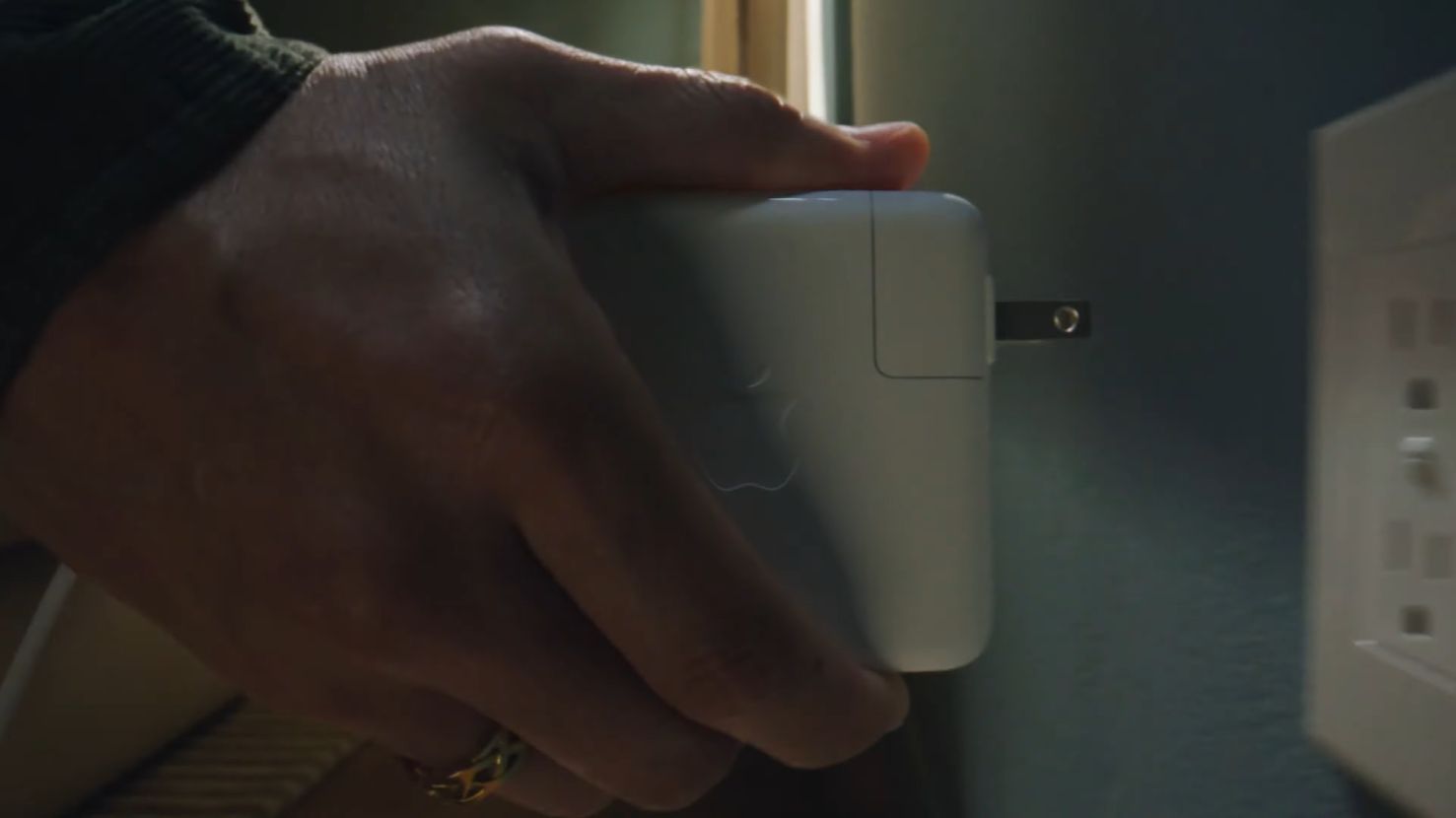 Новий адаптер Apple 40W Dynamic Power для швидкої зарядки iPhone Новий адаптер Apple 40W Dynamic Power для швидкої зарядки iPhone