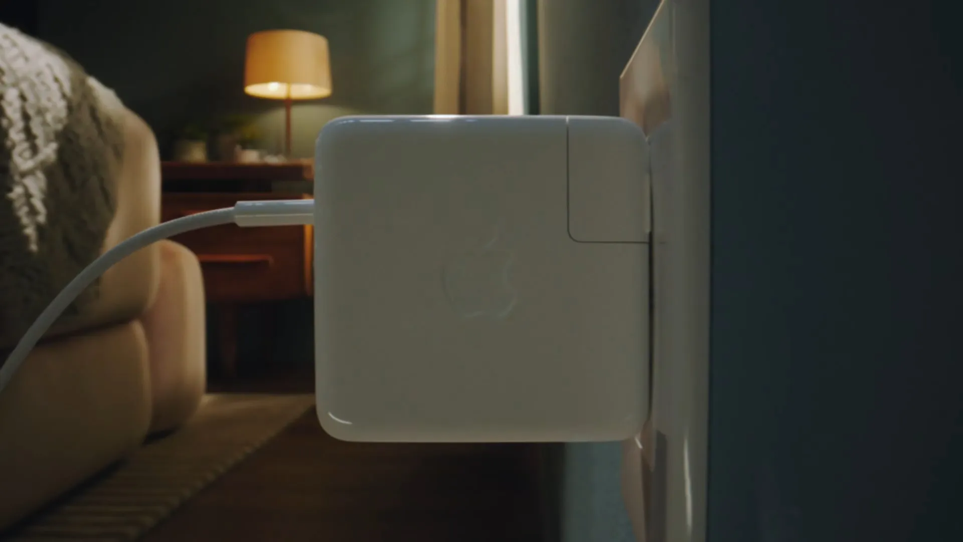 40W динамический адаптер питания с максимальной мощностью 60W