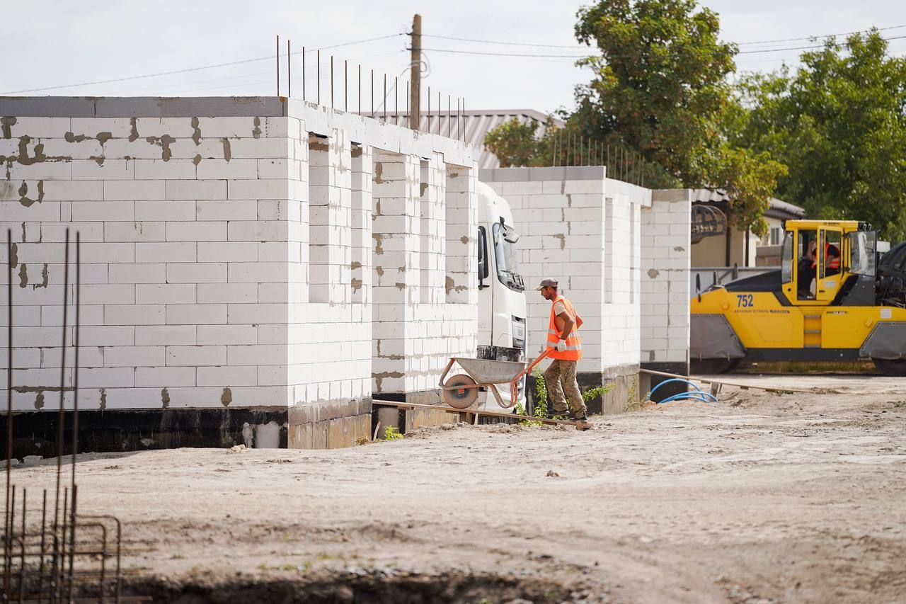 Відбудовують село на Херсонщині - його зруйнували російські окупанти, фото - Нерухомість Відбудовують село на Херсонщині - його зруйнували російські окупанти, фото - Нерухомість